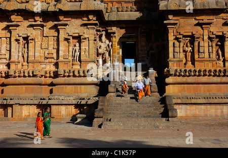 India, Tamil Nadu, il tempio Brihadishwara a Thanjavur (Tanjore), pellegrini Foto Stock