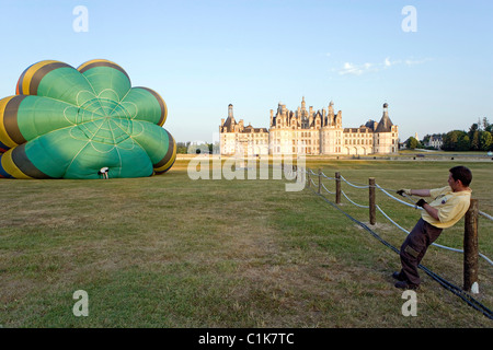 Francia Loir et Cher Chambord Castle & 13 442,53 Un gioco National Preserve più grande castello nella Touraine regione costruita nel 1519 1547 Foto Stock