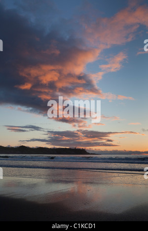 Chesterman spiaggia al tramonto, Tofino, Isola di Vancouver, British Columbia, Canada Foto Stock