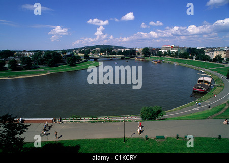 Polonia, Cracovia, fiume Vistola visto dal castello Foto Stock