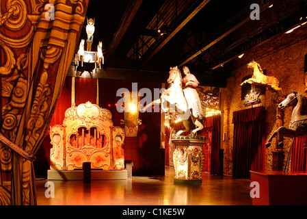 Francia, Parigi, Pavillons de Bercy, il Musee des Arts Forains (Museo delle arti della Fiera), accesso privato Foto Stock