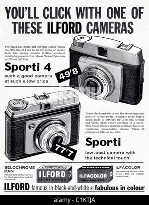 Annuncio originale negli anni sessanta del ragazzo rivista hobby per ILFORD SPORTI telecamere su pellicola Foto Stock