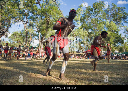 Danzatori indigeni Laura Aboriginal Dance Festival. Laura, Queensland, Australia Foto Stock