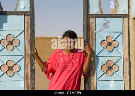 Sudan giovani Nubian l'oasi di Sesibi (fondata nel XVIII dinastia Sesibi segna il più meridionale della serie di nuovi importanti Foto Stock