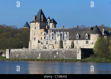 Francia, Cher, Berry, Jacques Coeur road, La Chapelle d'Angillon città natale di Alain Fournier, il castello Foto Stock