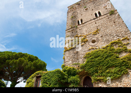 Villa a Ravello dove Wagner ha scritto alcune dell'anello ciclo. I suoi splendidi giardini e terrazze sono impostati in alta montagna Foto Stock