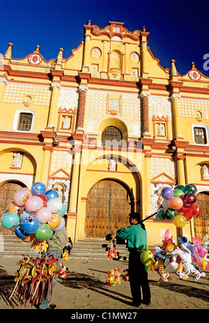 Messico, Chiapas, la cattedrale di San Cristobal de las Casas Foto Stock