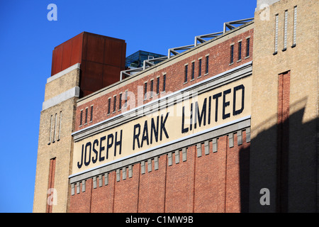 Il rango di Giuseppe Baltic mulino di farina in Gateshead, ora Casa del Mar Baltico galleria d'arte. NE Inghilterra Foto Stock