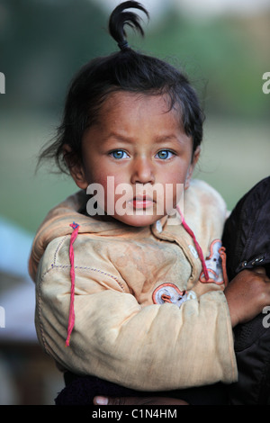 Il nepalese kid in Nepal Himalaya Foto Stock