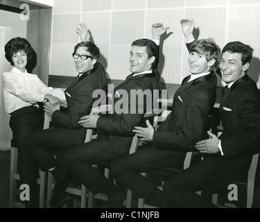 I favi REGNO UNITO gruppo pop nel 1964 con miele Lantree sui tamburi. Foto Tony Gale Foto Stock