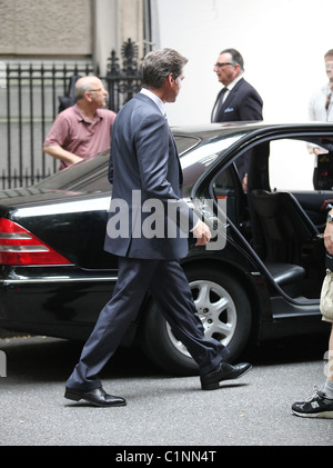 Pierce Brosnan sul set del suo nuovo film "Ricordami" New York City, Stati Uniti d'America - 07.07.09 Foto Stock