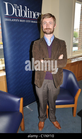 Neil Hannon una serata con Neil Hannon in conversazione con intervistatore John Kelly presso The Clarence Hotel Dublin, Irlanda Foto Stock