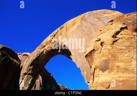 Stati Uniti, Arizona, Lake Powell, Rainbow Bridge, pietra arck create dall'erosione Foto Stock