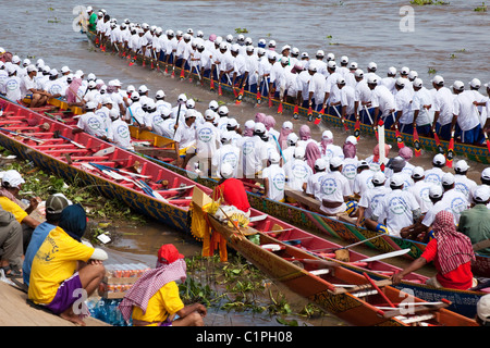 Festival dell'acqua, il Tonle Sap, Phnom Penh Cambogia Foto Stock