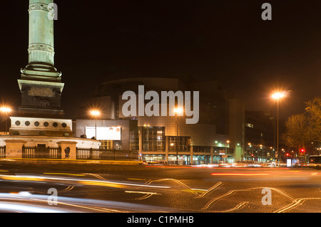 Piazza della Bastiglia, Le Marais Quartiere di Parigi di notte, Francia Foto Stock