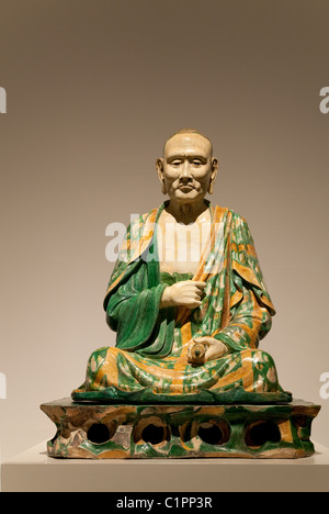 Arhat (luohan), Dinastia Liao (907-1125), ca. 1000, nella provincia di Hebei, Cina Foto Stock