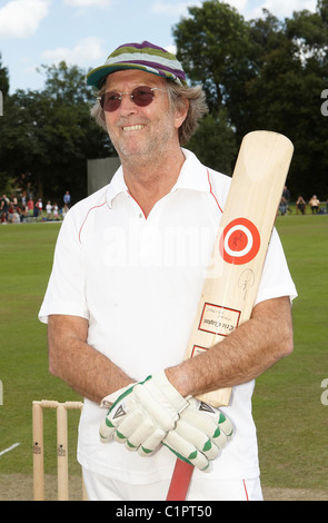 Eric Clapton Bunbury carità partita di cricket - Cranleigh v Eric Clapton X1 Surrey, Inghilterra - 12.07.09 Foto Stock