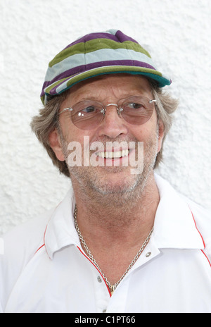 Eric Clapton Bunbury carità partita di cricket - Cranleigh v Eric Clapton X1 Surrey, Inghilterra - 12.07.09 Foto Stock