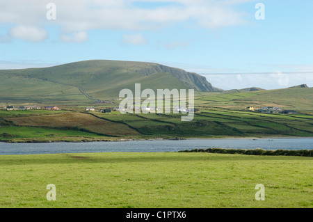 Repubblica di Irlanda, Iveragh Peninsula, Valentia Island, testa di Bray, villaggio di campagna Foto Stock