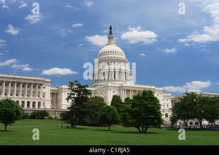 La United States Capitol Building e motivi durante l'inizio dell'estate. Foto Stock