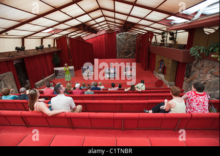 Sala conferenze a Taliesin West, casa invernale Frank Lloyd Wright, Scottsdale, Arizona. Foto Stock