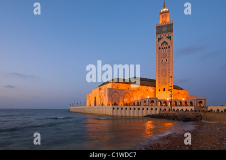 Il re Hassan II Mosque, Casablanca, Marocco catturati durante un bel tramonto Foto Stock