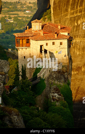 Greco Ortodosso Monastero Rosanou, Meteora montagne, Grecia Foto Stock