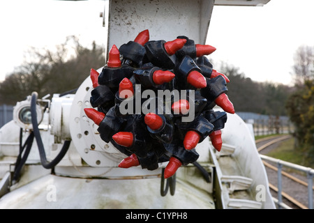 "Heliminer' macchina utilizzata per il taglio di carreggiata della metropolitana per le miniere di carbone al National Coal Mining Museum Wakefield West Yorkshire Regno Unito Foto Stock