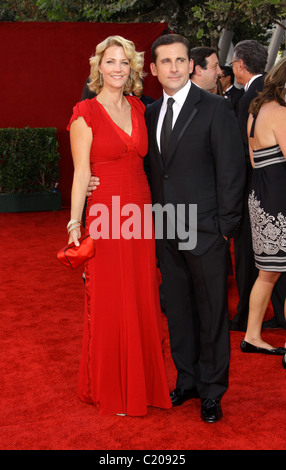 Steve Carell e la moglie Nancy Carell 61st Primetime Emmy Awards che si è tenuto presso il Nokia Theatre di Los Angeles, California, Stati Uniti d'America - Foto Stock