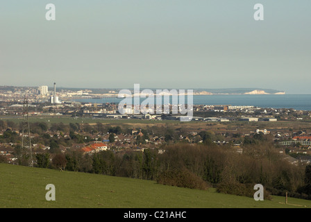 Una vista di Brighton & Hove City e il circostante costa sud dal South Downs National Park. Foto Stock