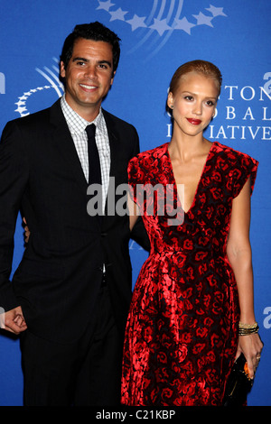 Cash Warren e Jessica Alba La Quinta Riunione Annuale della Clinton Global Initiative (CGI) - Giorno 3 - presso lo Sheraton Hotel Foto Stock