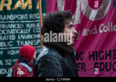 La protesta degli studenti contro le tasse universitarie, Londra, 09/12/2010 Foto Stock