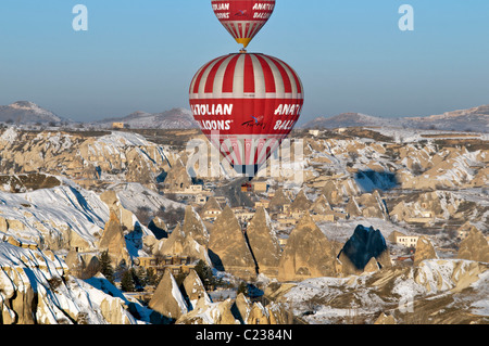 Volo in mongolfiera in Cappadocia,Anatolia centrale della Turchia Foto Stock