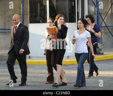 Julianna Margulies e Archie Panjabi sul set di "La buona moglie' New York City, Stati Uniti d'America - 22.10.09 Foto Stock