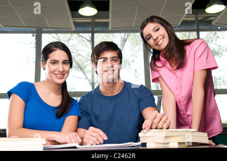 Gli studenti universitari in aula Foto Stock