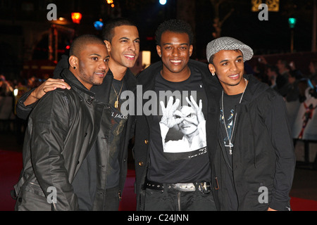 Jonathan Benjamin Gill aka JB, Marvin Humes, Oritse Williams, e Aston Merrygold di JLS UK premiere del film di Michael Jackson Foto Stock