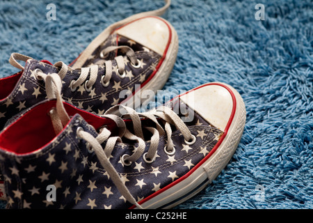 Tutte le stelle hi tops scarpe con il design americano tessuto Foto Stock