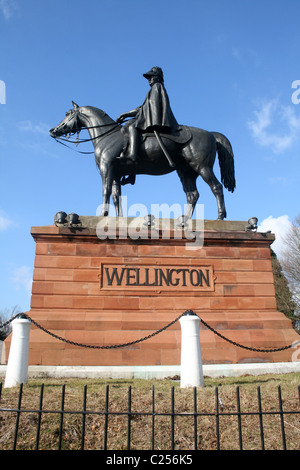 Statua del Duca di Wellington, Aldershot, Hampshire, Inghilterra Foto Stock