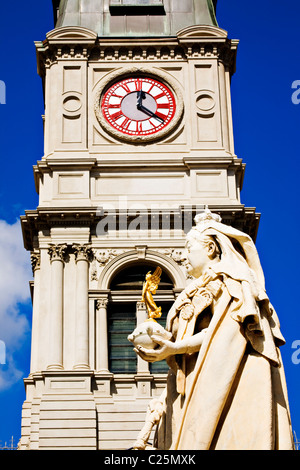 Ballarat Australia / il Monumento alla Regina Vittoria della Città di Ballarat è un bell'esempio dei monumenti dell'epoca vittoriana della città. Foto Stock