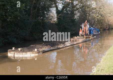 Draga stratford canal Foto Stock