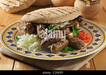 Cevapcici. Cibo popolare Balcani Foto Stock