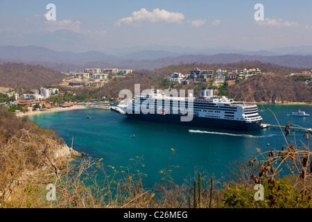 Rotterdam in nave da crociera Bahias de Huatulco, Oaxaca, Messico Foto Stock