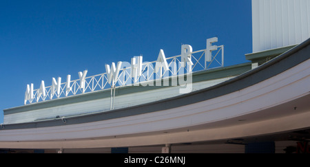 Art Deco firmare all'entrata a Manly Wharf Terminal dei Ferry di Sydney NSW Australia Foto Stock