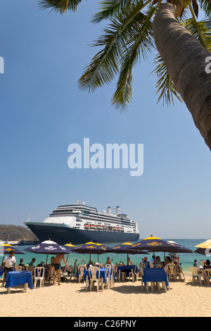 Rotterdam in nave da crociera Bahias de Huatulco, Oaxaca, Messico Foto Stock