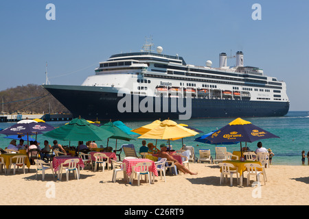 Rotterdam in nave da crociera Bahias de Huatulco, Oaxaca, Messico Foto Stock