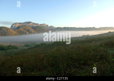 Panorami e scene di strada di Vinales e il Vinales Valley Cuba Foto Stock