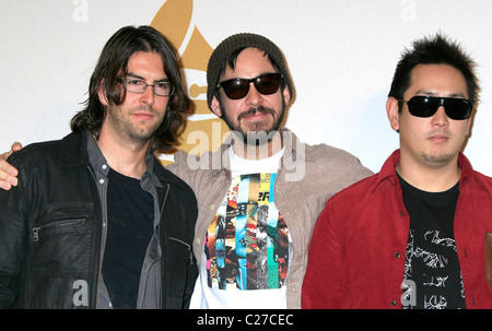 (L-r) Rob Bourdon, Mike Shinoda e Joe Hahn di ' Linkin Park' La cinquantaduesima nomination ai GRAMMY® concerto dal vivo! Tenuto presso il Club Nokia - Foto Stock