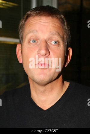 Jeremy Kyle celebrità al di fuori della televisione ITV Studios di Londra - Inghilterra - 23.11.09 Foto Stock