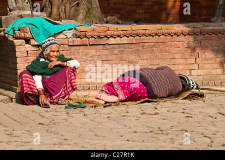 Ritratto di una vecchia donna. Kathmandu, Nepal Foto Stock