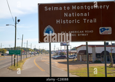 Firmare la marcatura del Selma a Montgomery National Historic Trail in Selma, Alabama, Stati Uniti d'America. Foto Stock